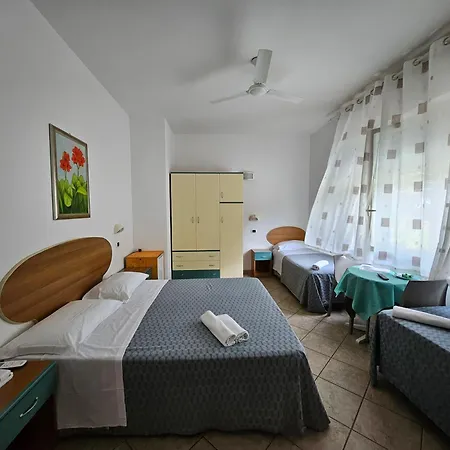 Hotel Cerrano 3*